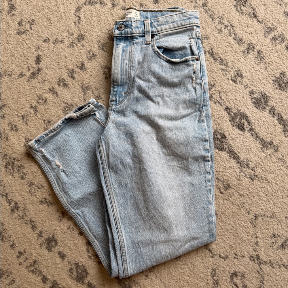 Abercrombie & Fitch 90s Straight Jeans in light wash